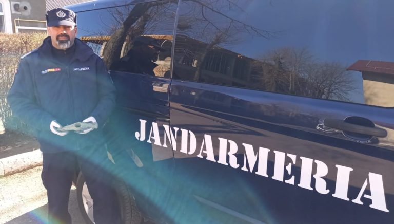 Descoperire istorică. Un topor din aramă, descoperit de un jandarm, ar putea fi mai vechi decât piramidele